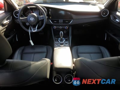 Zdjęcie 8 z 13 samochodu: 2021 ALFA ROMEO GIULIA TI VIN:ZARFANBN7M7640089 - miniatura