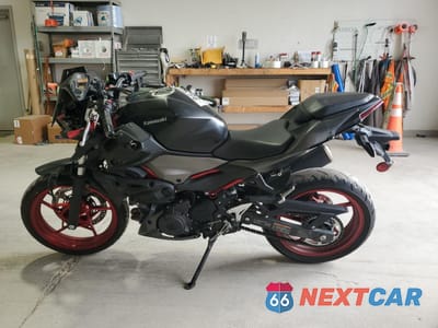 Trzecie zdjęcie samochodu z tyłu: 2024 KAWASAKI ER500 VIN:ML5ERGF12RDA09774 - miniatura