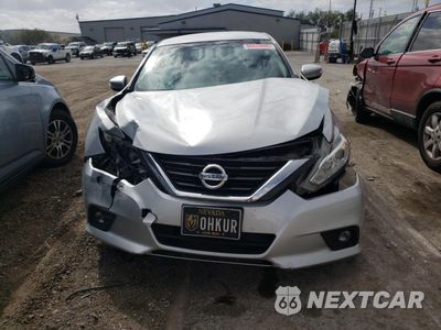Piąte zdjęcie samochodu w środku: 2017 NISSAN ALTIMA 2.5 VIN:1N4AL3AP8HC228465 - miniatura