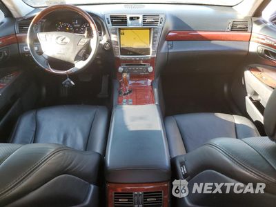 Zdjęcie 8 z 12 samochodu: 2010 LEXUS LS 460L VIN:JTHDL5EF2A5001883 - miniatura