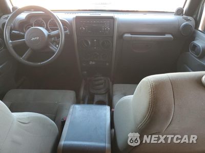 Zdjęcie 8 z 12 samochodu: 2008 JEEP WRANGLER UNLIMITED RUBICON VIN:1J4GA691X8L526912 - miniatura