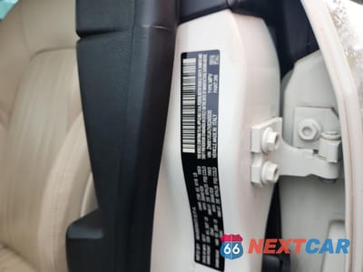 Zdjęcie 13 z 14 samochodu: 2017 MASERATI LEVANTE VIN:ZN661XUA7HX245530 - miniatura