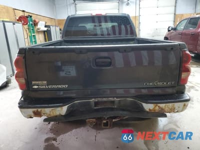 Zdjęcie 6 z 11 samochodu: 2004 CHEVROLET SILVERADO K1500 VIN:1GCEK19T04E136527 - miniatura