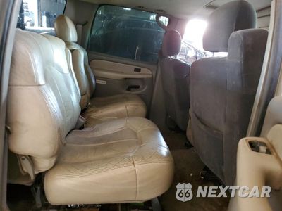 Zdjęcie 11 z 15 samochodu: 2000 CHEVROLET SUBURBAN K1500 VIN:3GNFK16T2YG229015 - miniatura