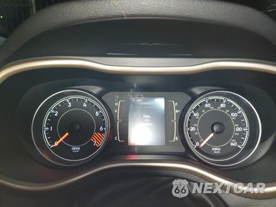 Zdjęcie 9 z 12 samochodu: 2014 JEEP CHEROKEE SPORT VIN:1C4PJLAB2EW178929 - miniatura