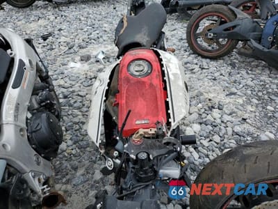 Piąte zdjęcie samochodu w środku: 2022 YAMAHA YZFR7 VIN:JYARM38E3NA004523 - miniatura