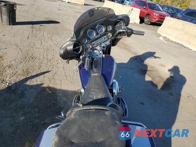 Zdjęcie 6 z 9 samochodu: 2006 HARLEY-DAVIDSON FLHTCUI VIN:1HD1FCW176Y607171 - miniatura