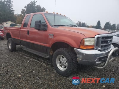 Czwarte zdjęcie samochodu z boku: 2000 FORD F250 SUPER DUTY VIN:1FTNX21F6YEE00143 - miniatura