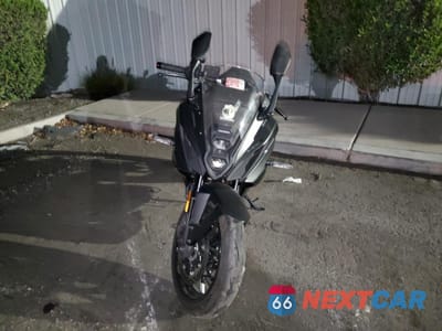 Drugie zdjęcie samochodu z przodu: 2025 SUZUKI GSX800 F VIN:JS1EM13BXS7100334 - miniatura