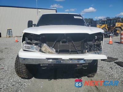 Piąte zdjęcie samochodu w środku: 2003 CHEVROLET SILVERADO K1500 VIN:1GCEK19T13Z351275 - miniatura