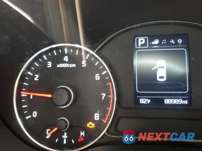Zdjęcie 9 z 14 samochodu: 2018 KIA FORTE LX VIN:3KPFL4A74JE284598 - miniatura