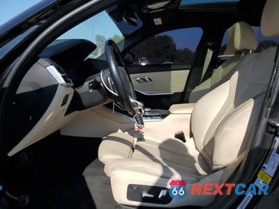 Zdjęcie 7 z 16 samochodu: 2019 BMW 330I VIN:WBA5R1C54KAK06392 - miniatura