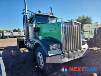 1999 KENWORTH W900 SEMI TRUCK 1XKWD69X4XR812226 - główne zdjęcie licytacji z USA - miniatura