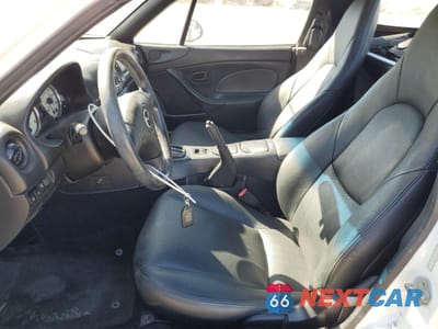 Zdjęcie 7 z 14 samochodu: 2001 MAZDA MX-5 MIATA BASE VIN:JM1NB353210204918 - miniatura