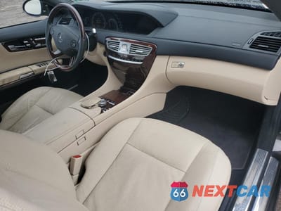 Zdjęcie 8 z 12 samochodu: 2007 MERCEDES-BENZ CL 550 VIN:WDDEJ71X67A001770 - miniatura
