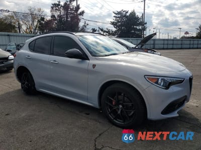 Czwarte zdjęcie samochodu z boku: 2021 ALFA ROMEO STELVIO TI VIN:ZASPAKBN6M7D15373 - miniatura