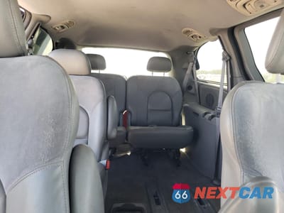 Zdjęcie 10 z 13 samochodu: 2004 CHRYSLER TOWN & COUNTRY LIMITED VIN:2C8GP64L54R534266 - miniatura