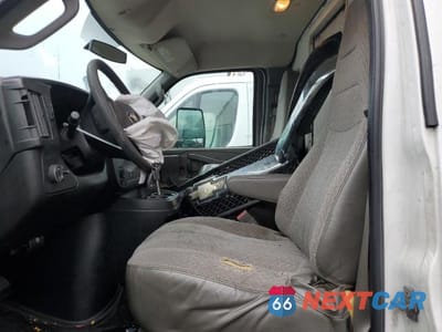 Zdjęcie 7 z 12 samochodu: 2016 CHEV EXPRESS G4500 VIN:1GB6GVCG0G1127433 - miniatura