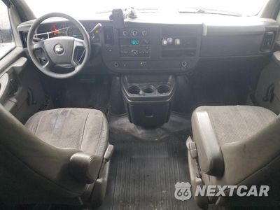 Zdjęcie 8 z 13 samochodu: 2011 CHEVROLET EXPRESS G1500 VIN:1GCSGAFX3B1135632 - miniatura