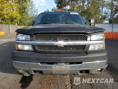 Piąte zdjęcie samochodu w środku: 2004 CHEVROLET SILVERADO K3500 VIN:1GCJK33214F217010 - miniatura