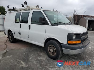 Czwarte zdjęcie samochodu z boku: 2014 CHEVROLET EXPRESS G2500 VIN:1GCWGFCB2E1132409 - miniatura
