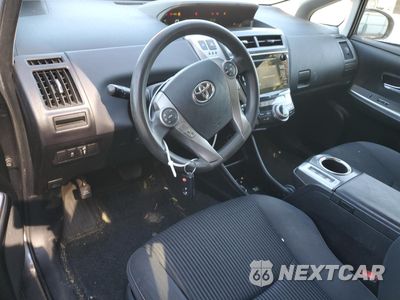 Zdjęcie 8 z 13 samochodu: 2015 TOYOTA PRIUS V VIN:JTDZN3EU8FJ037340 - miniatura