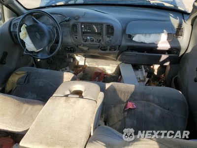 Zdjęcie 8 z 12 samochodu: 2000 FORD F150 VIN:2FTRX17W0YCA05139 - miniatura