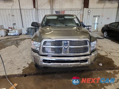 Piąte zdjęcie samochodu w środku: 2012 DODGE RAM 2500 ST VIN:3C6TD5CT8CG131754 - miniatura
