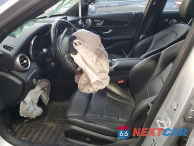 Zdjęcie 7 z 12 samochodu: 2016 MERCEDES-BENZ C 300 4MATIC VIN:WDDWF4KB6GR149183 - miniatura