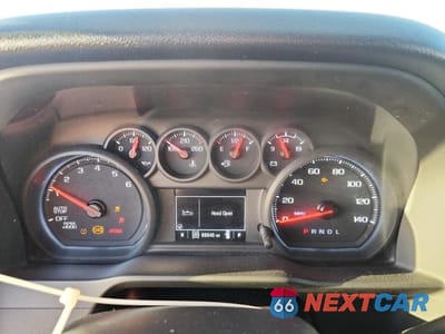 Zdjęcie 9 z 11 samochodu: 2022 CHEVROLET SILVERADO K1500 VIN:3GCUDAED1NG579994 - miniatura