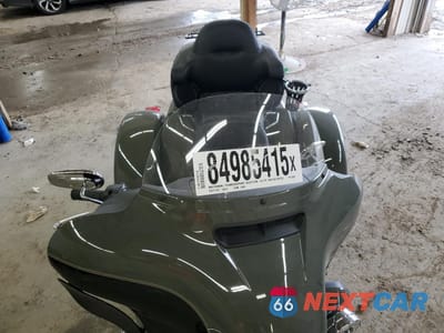 Piąte zdjęcie samochodu w środku: 2021 HARLEY-DAVIDSON FLHTCUTG VIN:1HD1MAF15MB853601 - miniatura