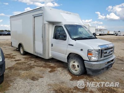 Czwarte zdjęcie samochodu z boku: 2022 FORD ECONOLINE - TRUCKS DELIVERY VAN VIN:1FDWE3FK7NDC25727 - miniatura