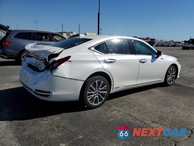 Trzecie zdjęcie samochodu z tyłu: 2019 LEXUS ES 300H VIN:58AB21B19KU002649 - miniatura
