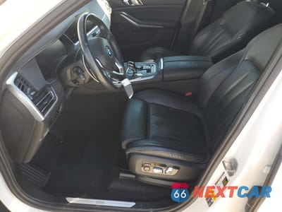 Zdjęcie 7 z 13 samochodu: 2022 BMW X5 XDRIVE45E VIN:5UXTA6C02N9M26931 - miniatura