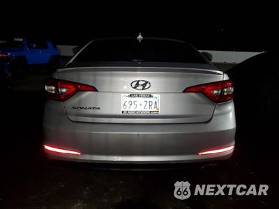 Zdjęcie 6 z 12 samochodu: 2017 HYUNDAI SONATA SE VIN:5NPE24AF4HH576053 - miniatura
