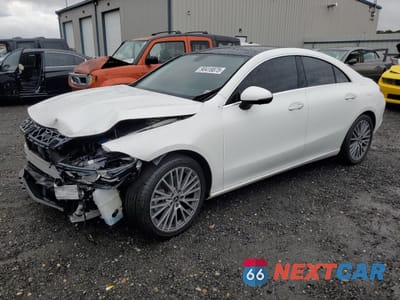 2022 MERCEDES-BENZ CLA 250 4MATIC W1K5J4HB9NN249610 - główne zdjęcie licytacji z USA - miniatura