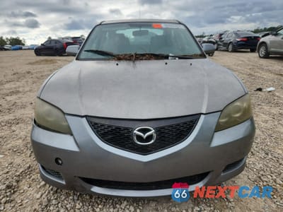 Piąte zdjęcie samochodu w środku: 2005 MAZDA 3 I VIN:JM1BK12F051329311 - miniatura