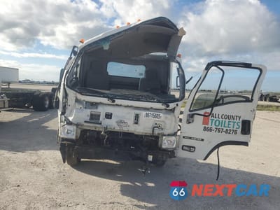 Piąte zdjęcie samochodu w środku: 2021 ISUZU NPR VIN:54DB4W1D6MS202798 - miniatura