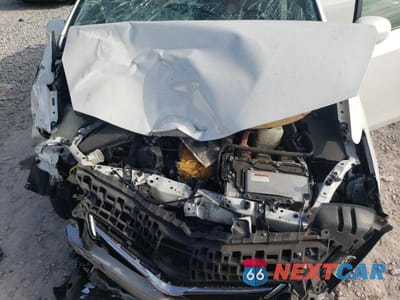 Zdjęcie 12 z 14 samochodu: 2012 TOYOTA PRIUS V VIN:JTDZN3EU3C3152752 - miniatura