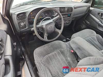 Zdjęcie 8 z 14 samochodu: 2000 CHEVROLET S TRUCK S10 VIN:1GCCS19W3Y8228513 - miniatura