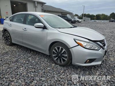 Czwarte zdjęcie samochodu z boku: 2018 NISSAN ALTIMA 2.5 VIN:1N4AL3AP8JC245269 - miniatura