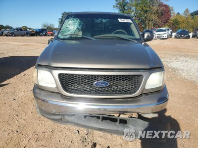 Piąte zdjęcie samochodu w środku: 2002 FORD F150 VIN:1FTRX17L32NA71286 - miniatura