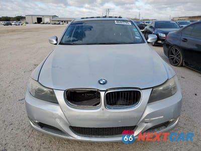 Piąte zdjęcie samochodu w środku: 2009 BMW 328 I VIN:WBAPH73589A172188 - miniatura