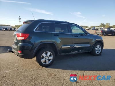 Trzecie zdjęcie samochodu z tyłu: 2011 JEEP GRAND CHEROKEE LAREDO VIN:1J4RR4GG4BC520883 - miniatura