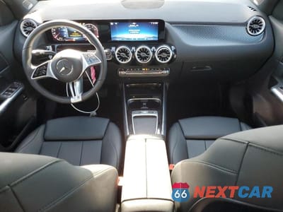 Zdjęcie 8 z 12 samochodu: 2025 MERCEDES-BENZ GLA 250 4MATIC VIN:W1N4N4HB6SJ637660 - miniatura