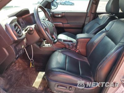 Zdjęcie 7 z 14 samochodu: 2021 TOYOTA TACOMA DOUBLE CAB VIN:3TMDZ5BN8MM101433 - miniatura