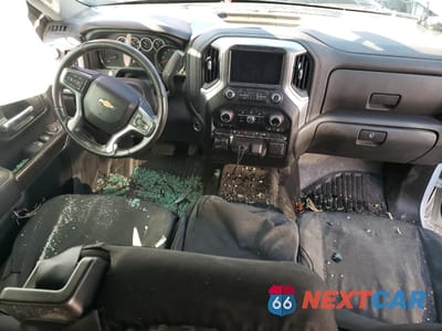 Zdjęcie 8 z 12 samochodu: 2023 CHEVROLET SILVERADO K3500 LT VIN:1GB4YTEY1PF152746 - miniatura