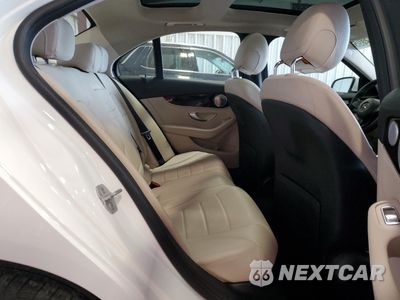Zdjęcie 10 z 14 samochodu: 2015 MERCEDES-BENZ C 300 4MATIC VIN:55SWF4KB8FU075293 - miniatura
