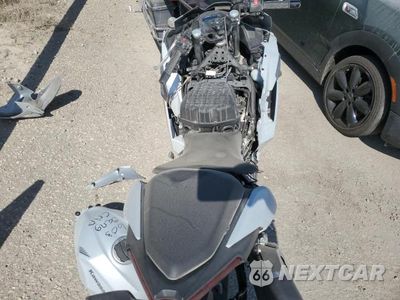 Zdjęcie 6 z 9 samochodu: 2025 KAWASAKI EX500 VIN:ML5EXGG19SDA69822 - miniatura