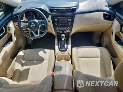 Zdjęcie 8 z 14 samochodu: 2017 NISSAN ROGUE S VIN:JN8AT2MT1HW130104 - miniatura